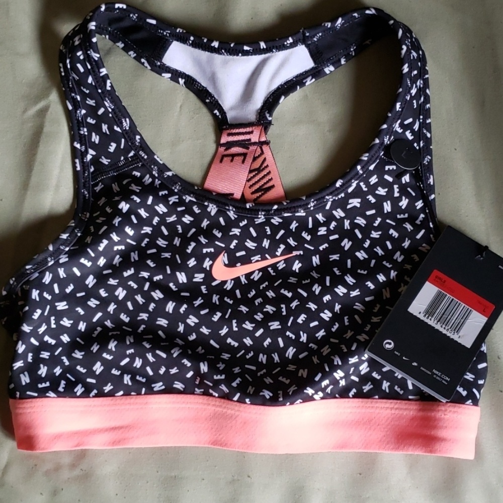 NWT NIKE sport bra
